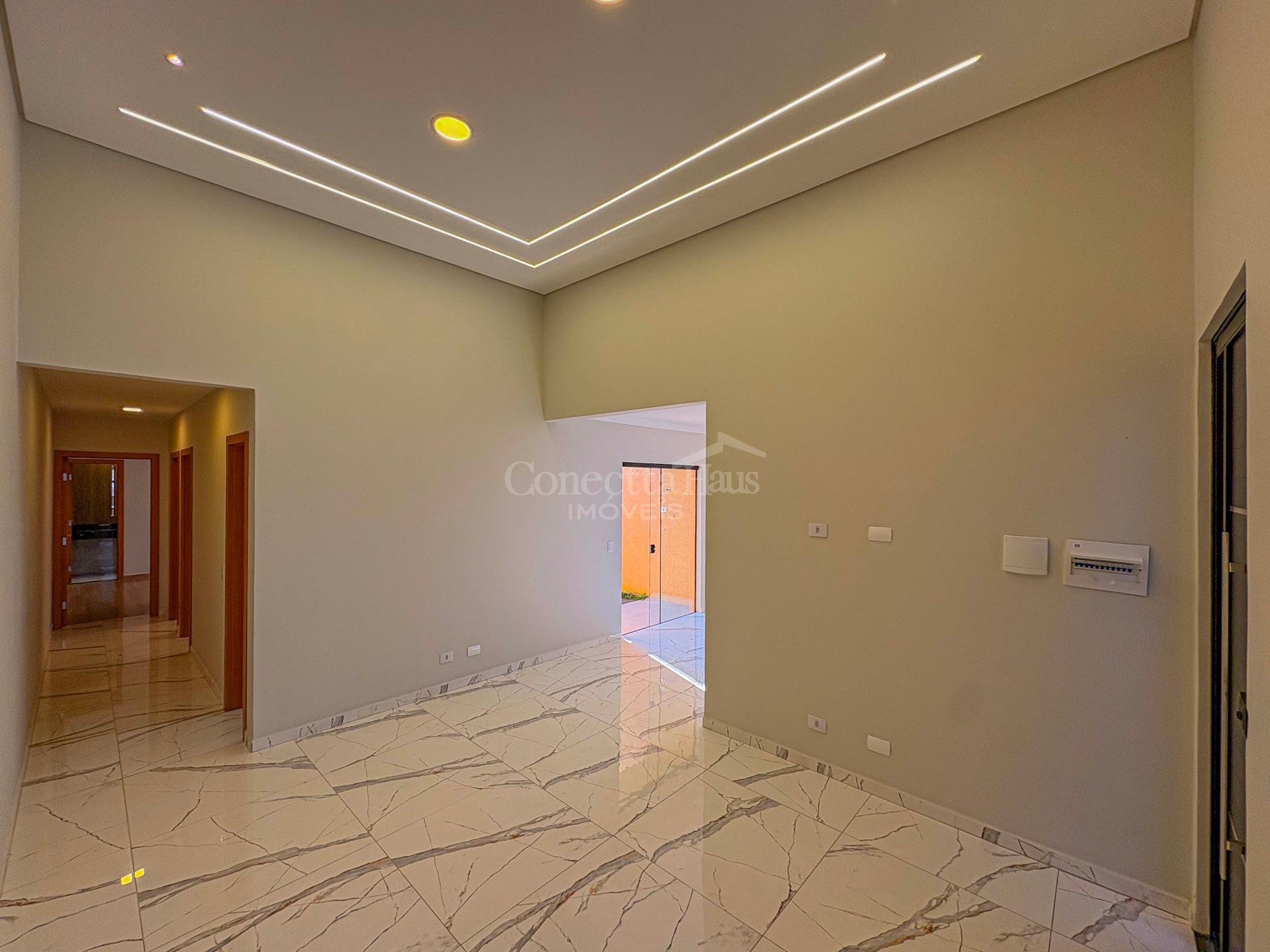 Casa com 3 Quartos, Suíte e Edícula com Churrasqueira  Eucali...