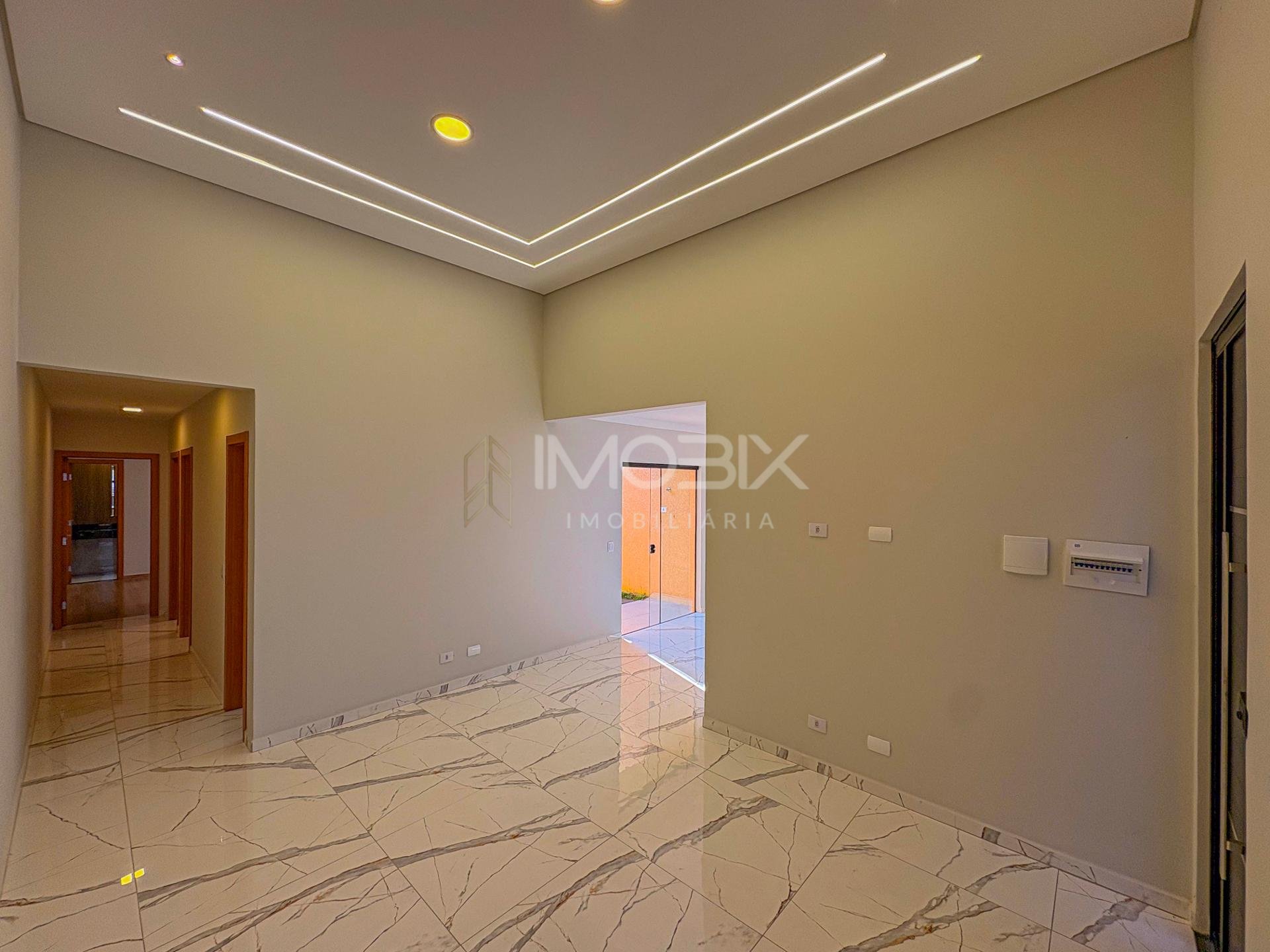 Casa com 3 Quartos, Suíte e Edícula com Churrasqueira  Eucali...