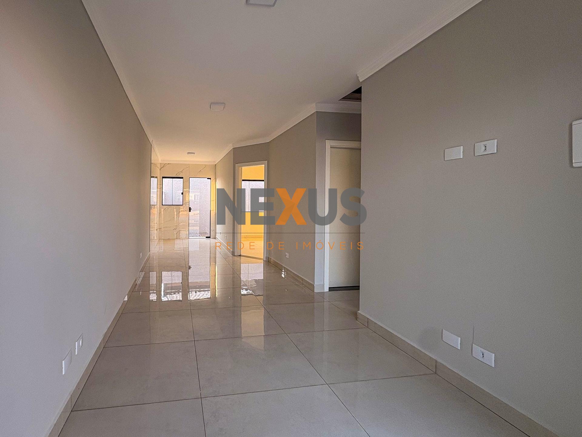 Casa com 3 Quartos no Residencial Caqui  Bairro Estados  50m 