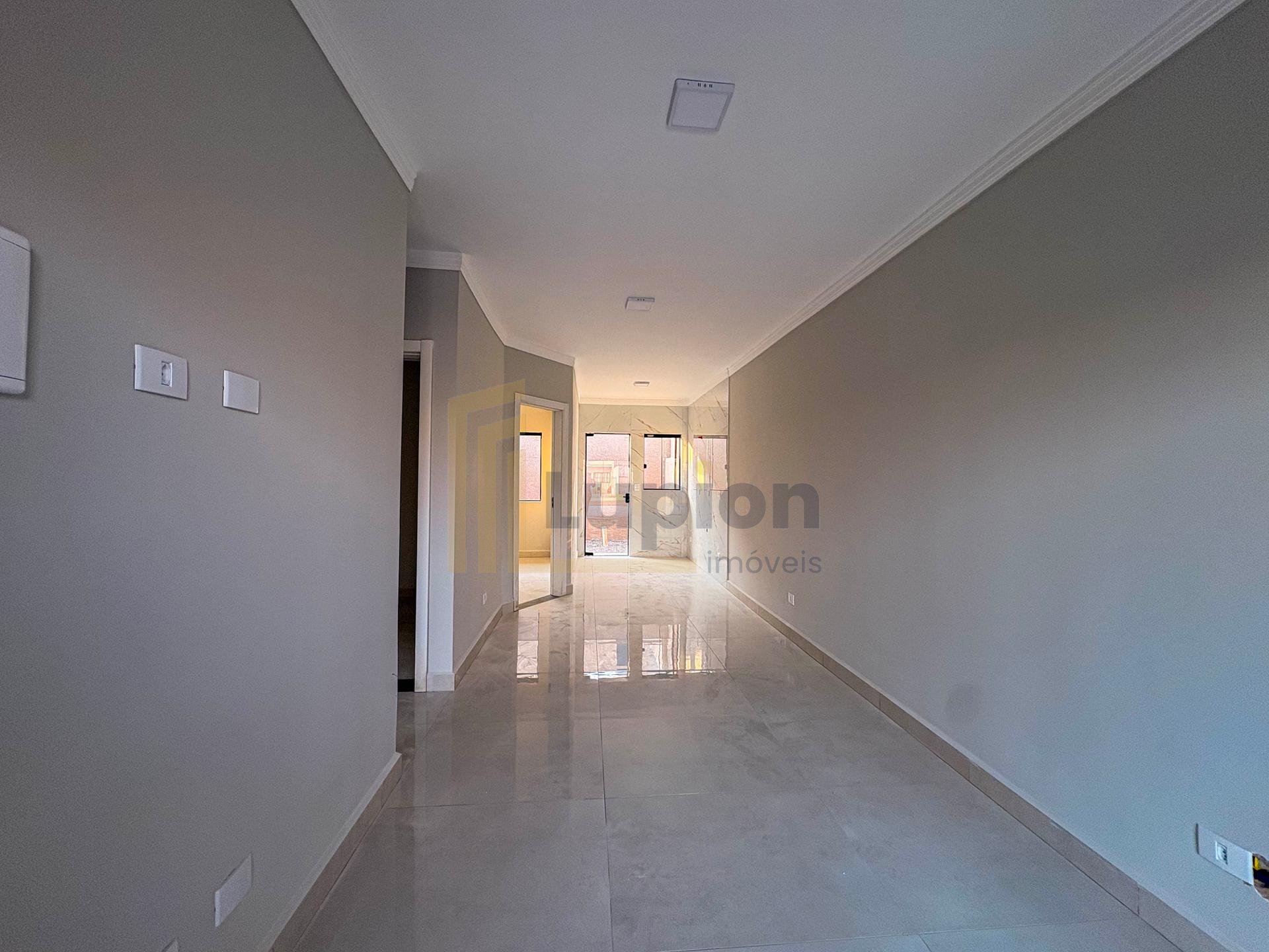 Casa com 3 Quartos no Residencial Caqui  Bairro Estados  50m 