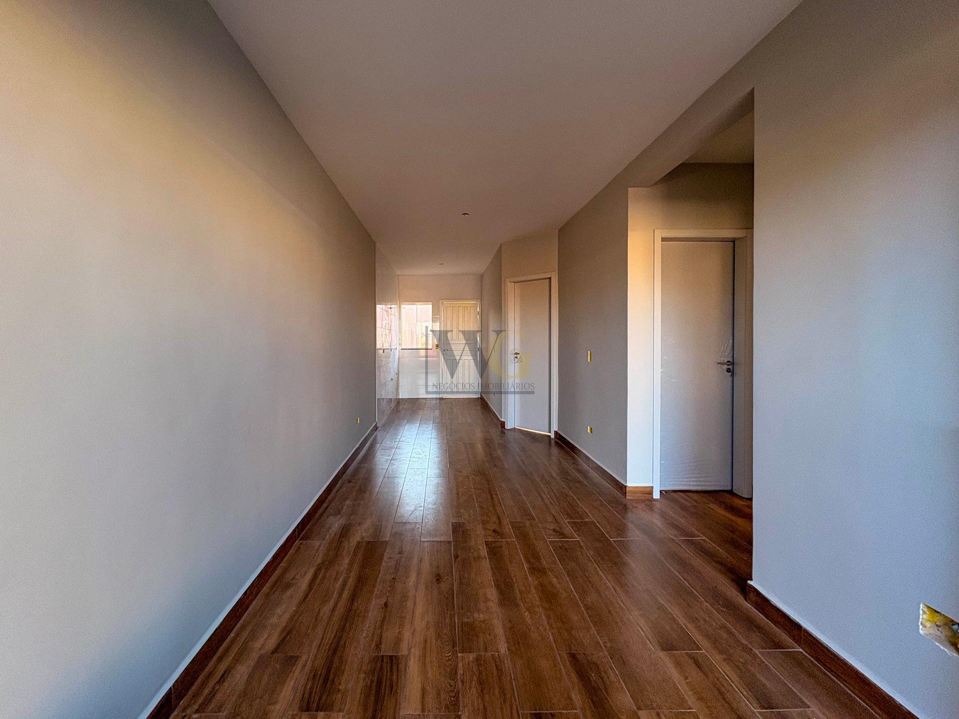 Casa 3 Quartos com Suíte no Gralha Azul  Pronta para Morar