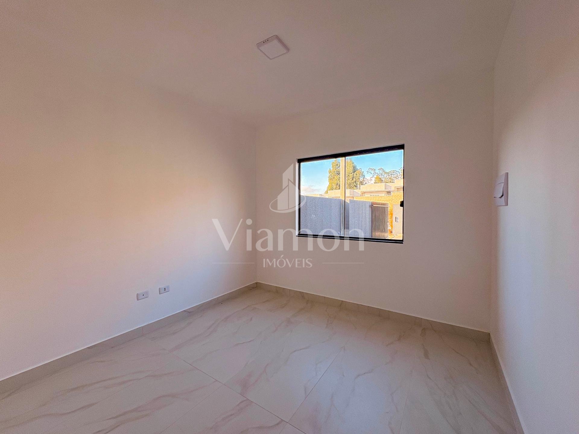 Casa com 3 Quartos e Amplo Terreno no bairro estados, Fazenda ...