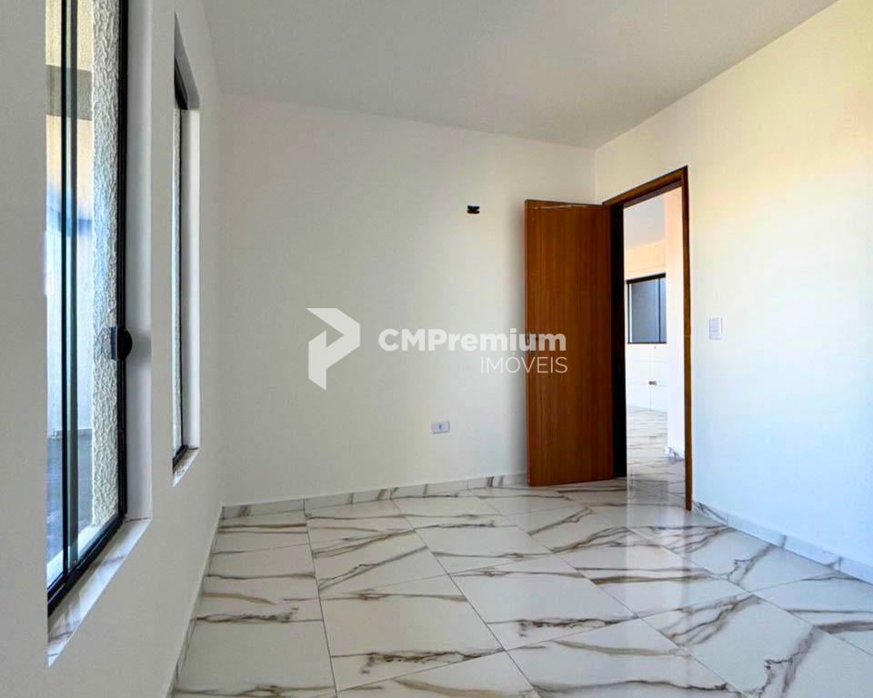 Casa 2 Quartos com Churrasqueira  no Bairro Estados, Fazenda R...