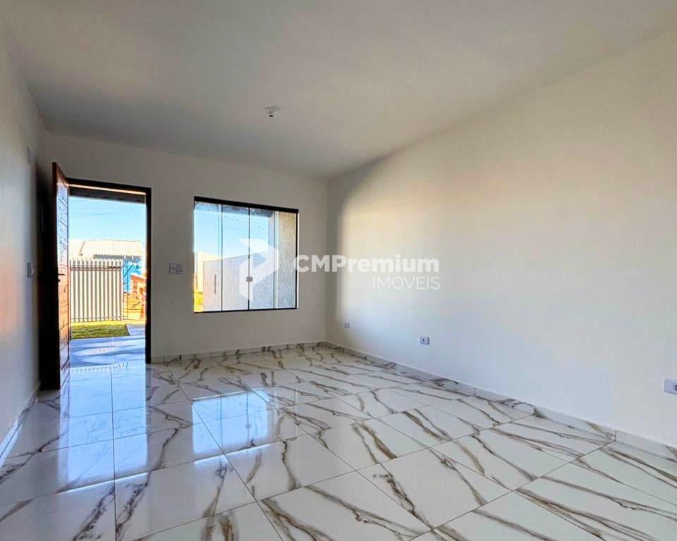 Casa 2 Quartos com Churrasqueira  no Bairro Estados, Fazenda R...