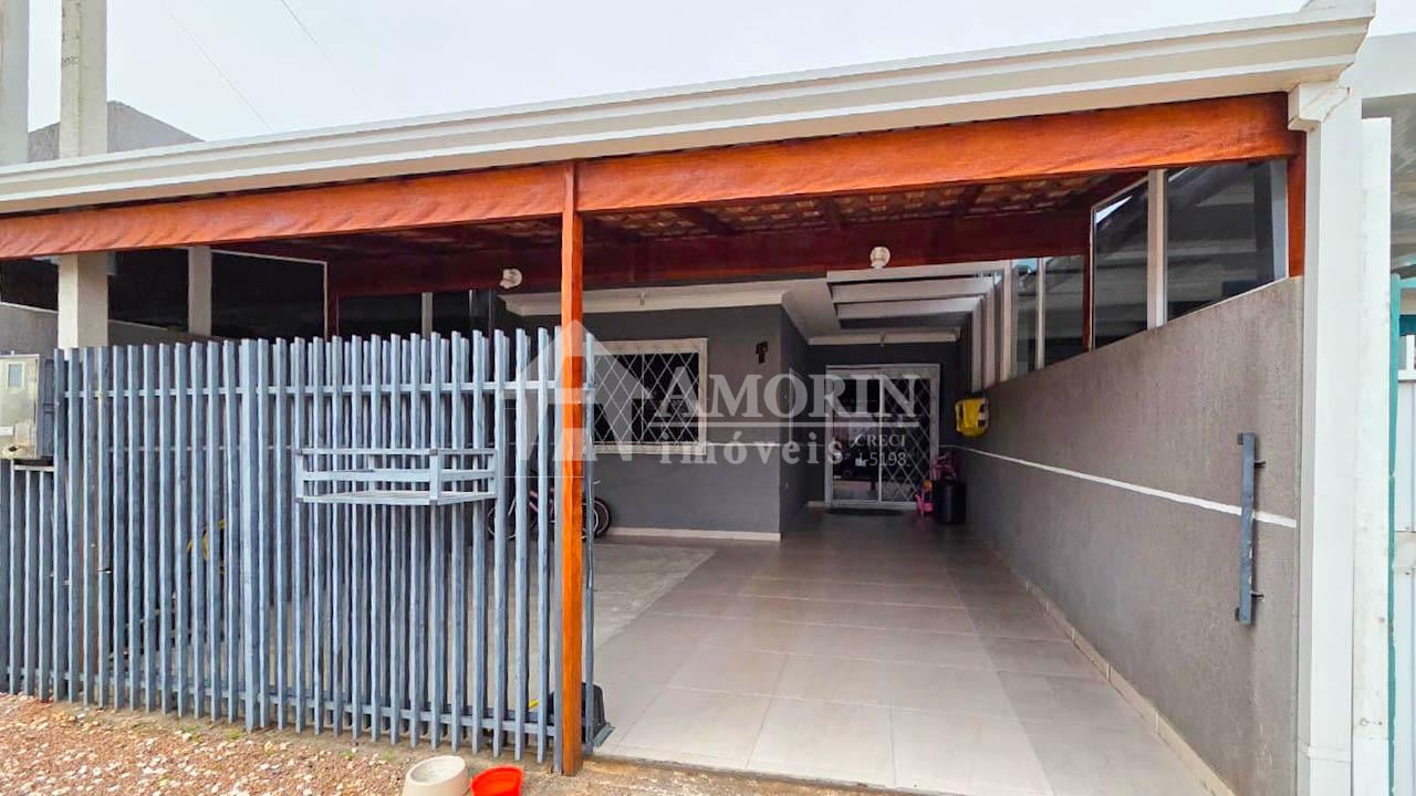 Casa 2 Quartos com Cozinha Planejada e Garagem Coberta  Gralh...