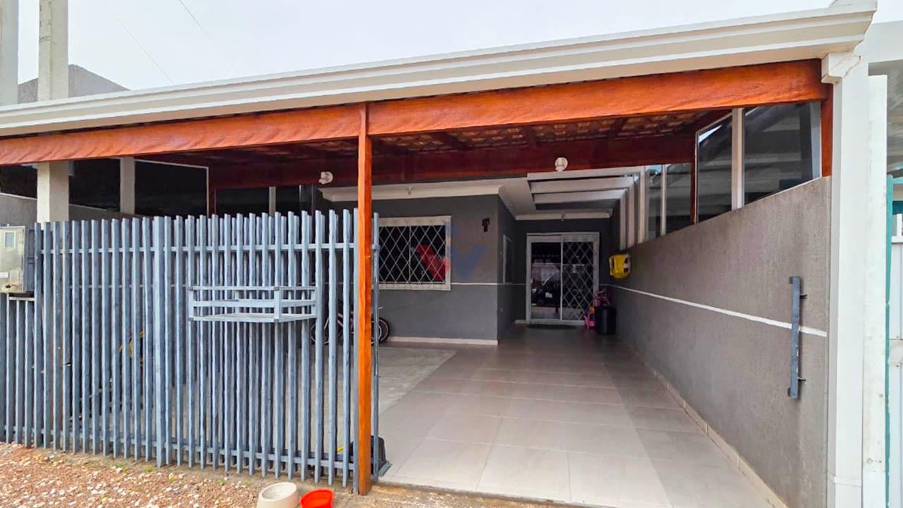 Casa 2 Quartos com Cozinha Planejada e Garagem Coberta  Gralh...