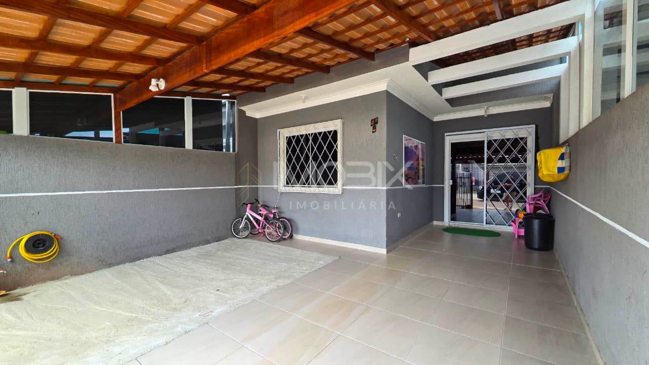 Casa 2 Quartos com Cozinha Planejada e Garagem Coberta  Gralh...