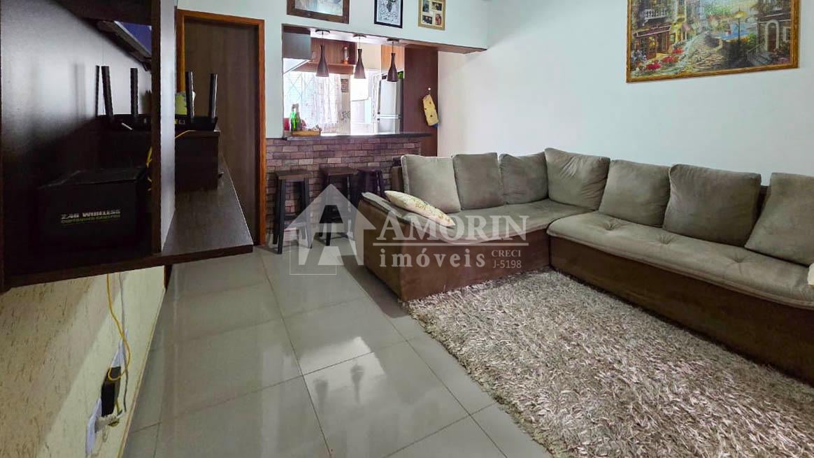 Casa 2 Quartos com Cozinha Planejada e Garagem Coberta  Gralh...