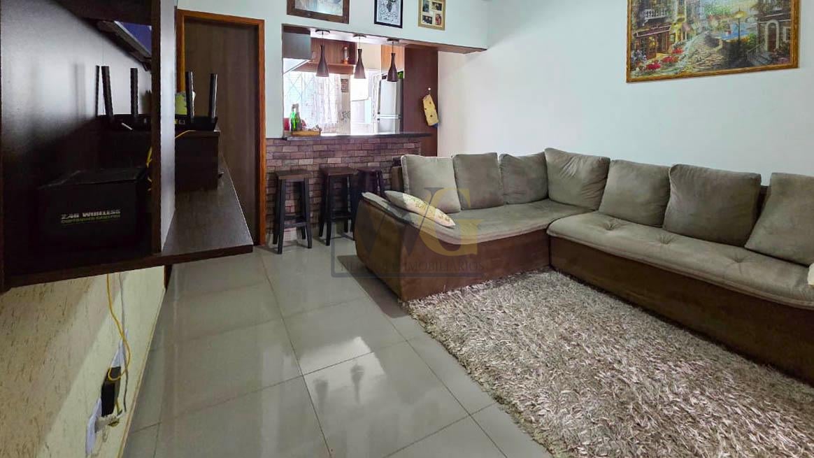 Casa 2 Quartos com Cozinha Planejada e Garagem Coberta  Gralh...