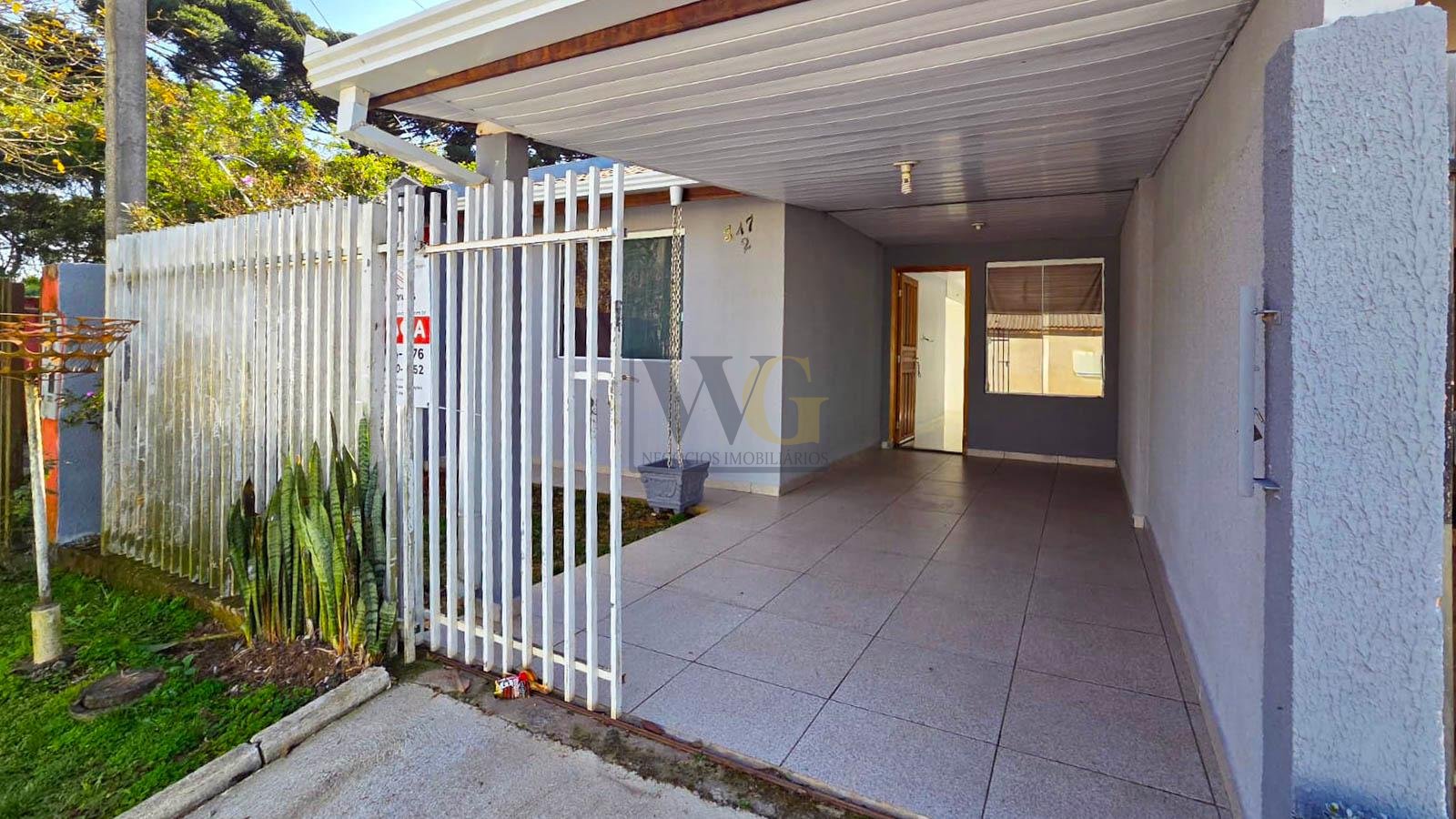 Casa 2 Quartos com Churrasqueira e Garagem Coberta  Fazenda R...