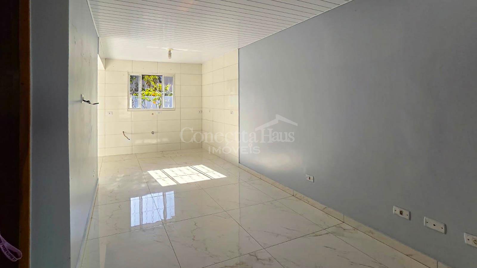 Casa 2 Quartos com Churrasqueira e Garagem Coberta  Fazenda R...