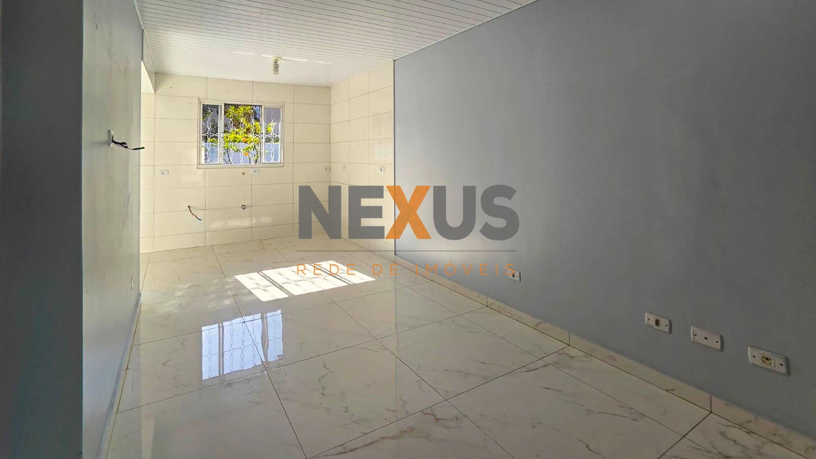 Casa 2 Quartos com Churrasqueira e Garagem Coberta  Fazenda R...