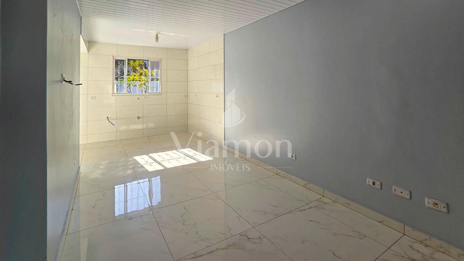 Casa 2 Quartos com Churrasqueira e Garagem Coberta  Fazenda R...