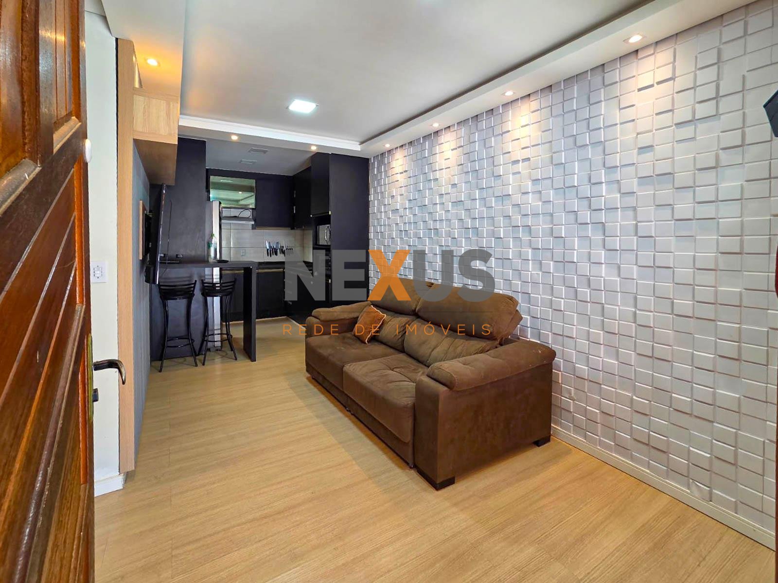Casa em Condomínio com 2 Quartos e Planejados  Fazenda Rio Gr...