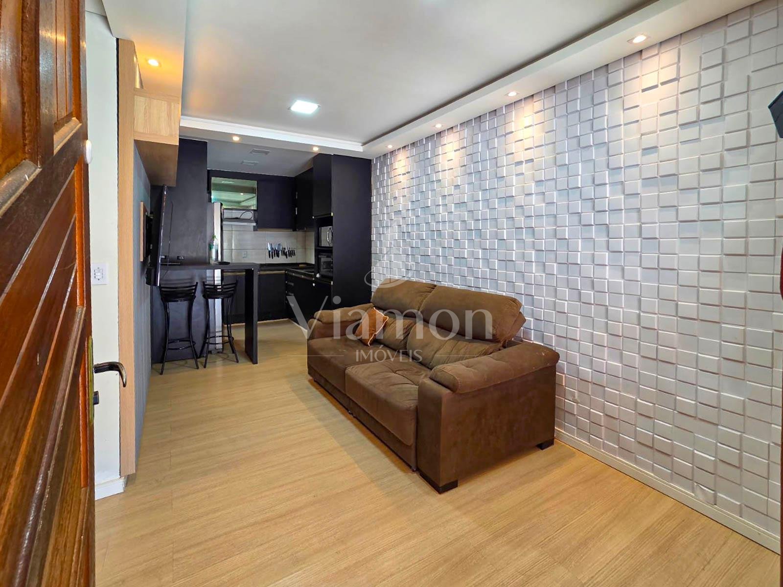 Casa em Condomínio com 2 Quartos e Planejados  Fazenda Rio Gr...