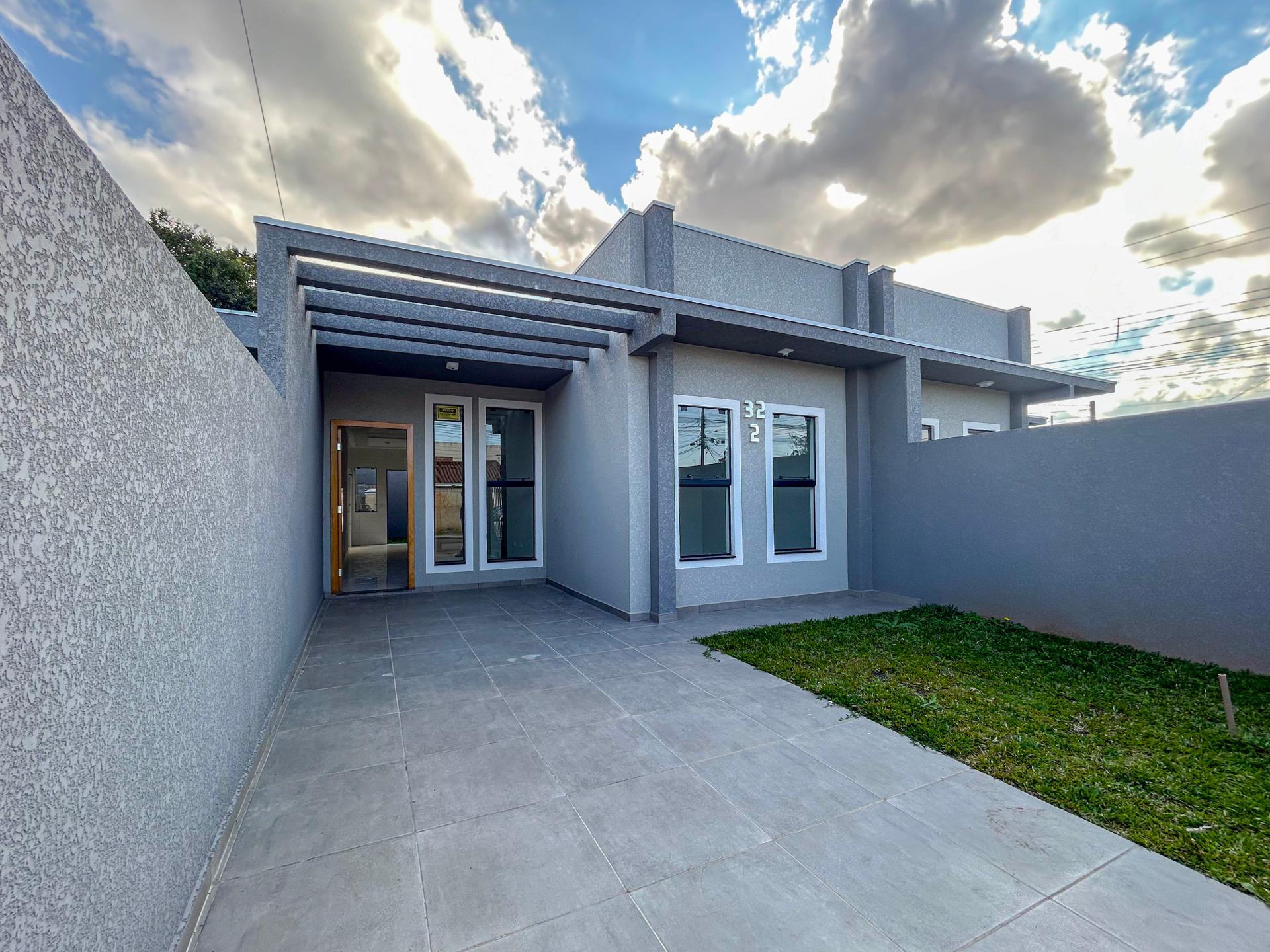 Casa com 3 Quartos e Suíte  Bairro Santa Terezinha, FRG