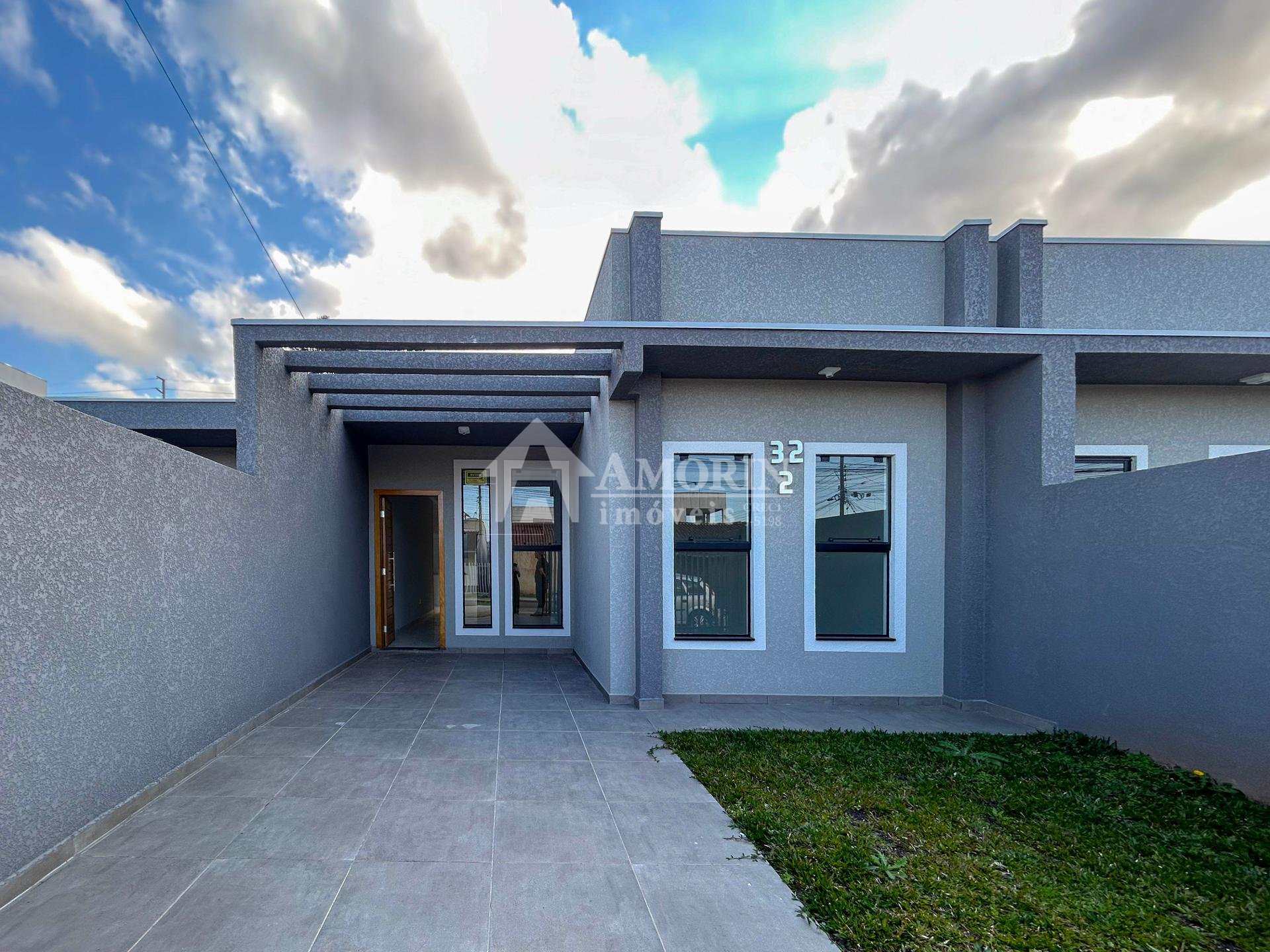 Casa com 3 Quartos e Suíte  Bairro Santa Terezinha, FRG