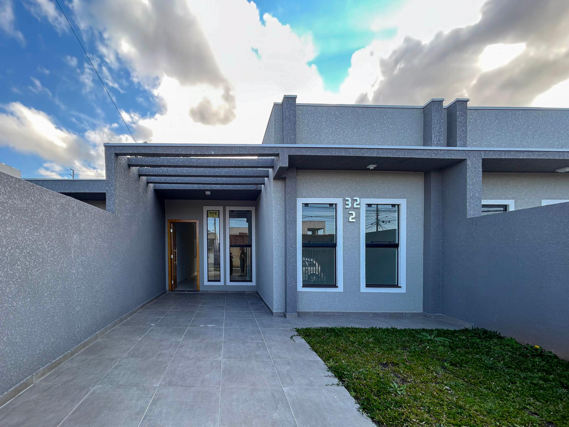 Casa com 3 Quartos e Suíte  Bairro Santa Terezinha, FRG