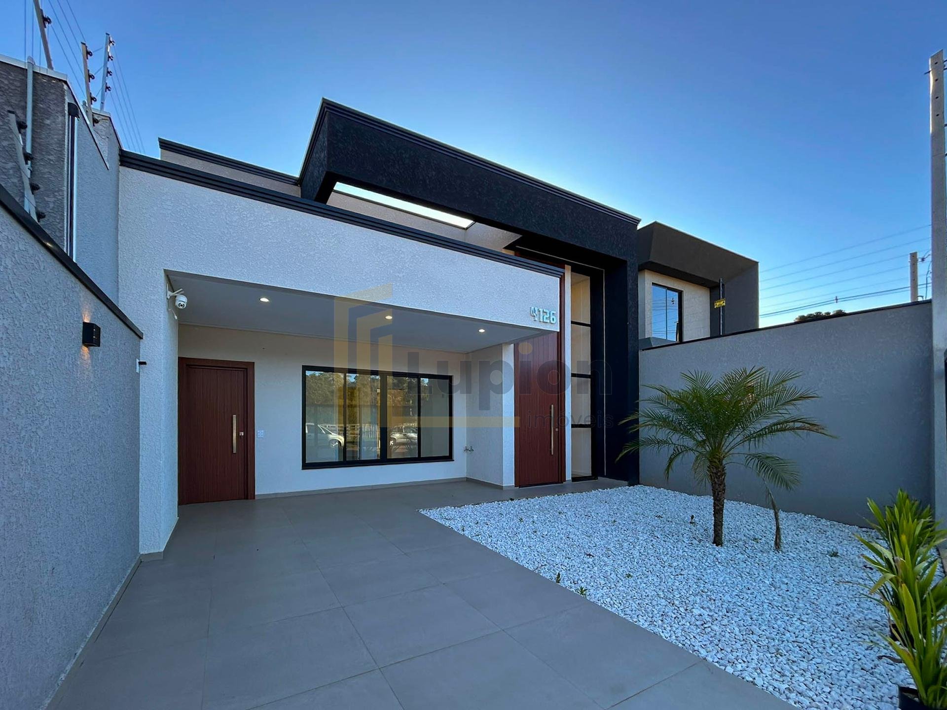 Casa Alto Padrão com Piscina e Design Moderno  Eucaliptos, Fa...