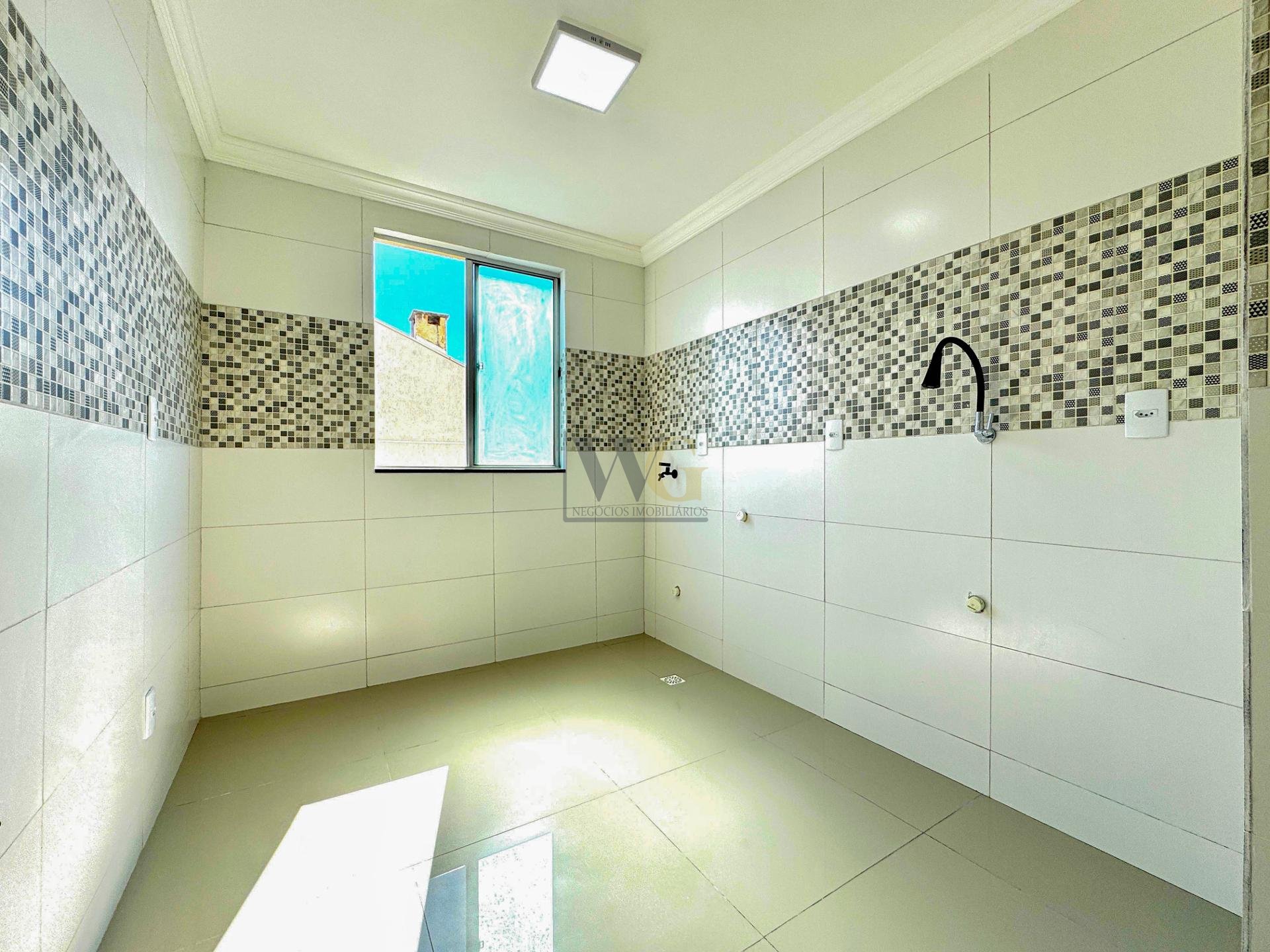 Apartamento 2 Quartos com Vaga Coberta no Sítio Cercado  Curi...