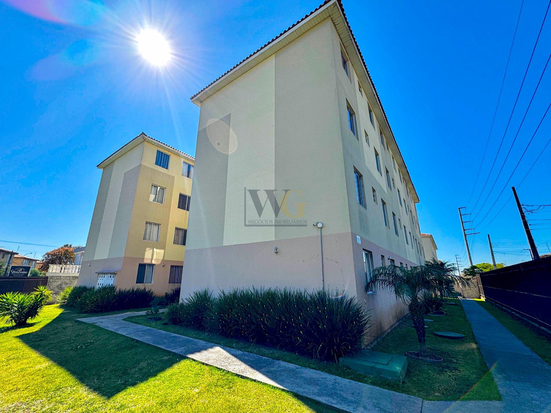 Apartamento 2 Quartos com Vaga Coberta no Sítio Cercado  Curi...