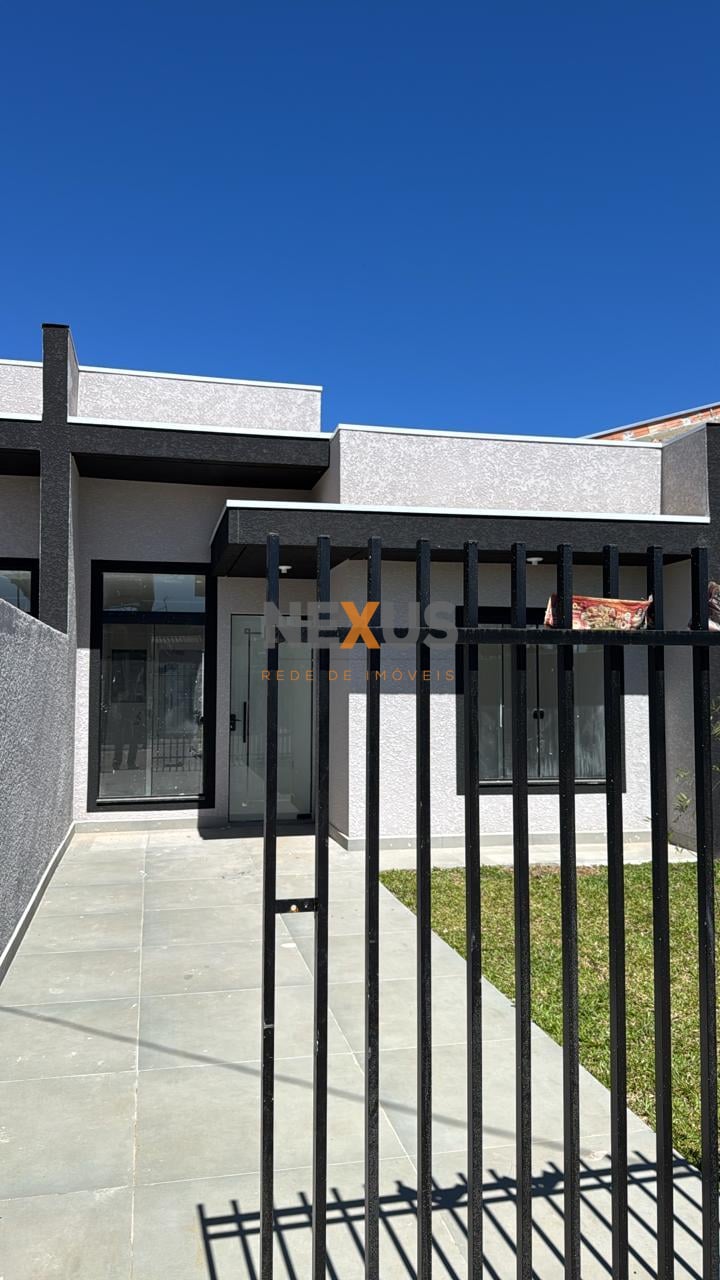 Casa 3 Quartos com Amplo Terreno e Churrasqueira  Veneza, Faz...