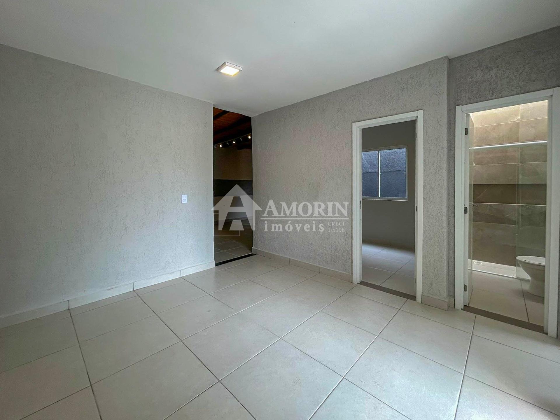 Casa no Iguaçu com 2 Dormitórios e Amplo Terreno  FAZENDA RIO...