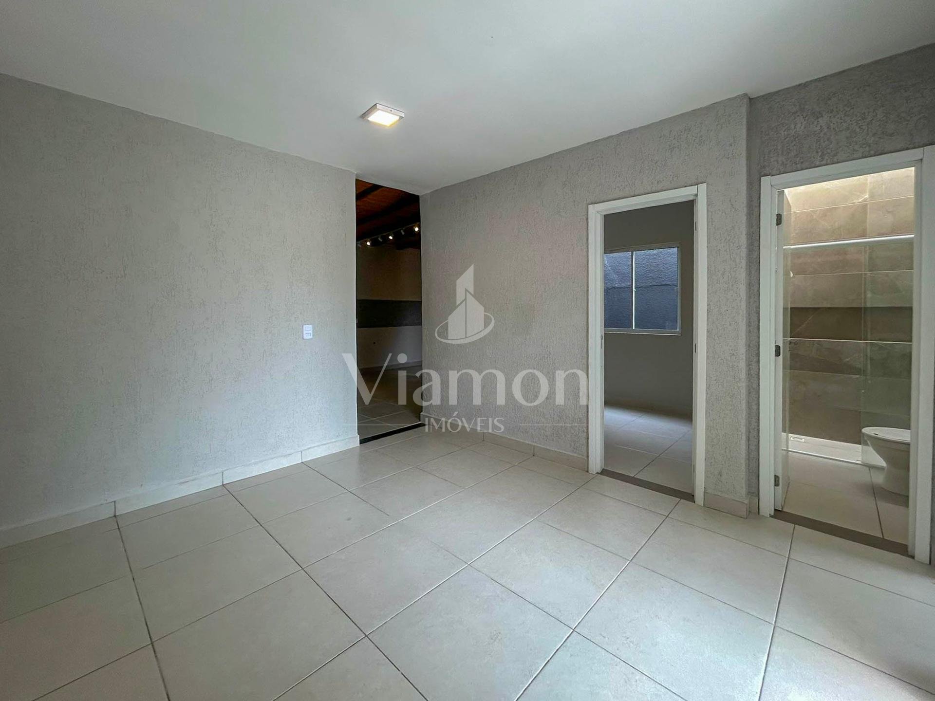 Casa no Iguaçu com 2 Dormitórios e Amplo Terreno  FAZENDA RIO...