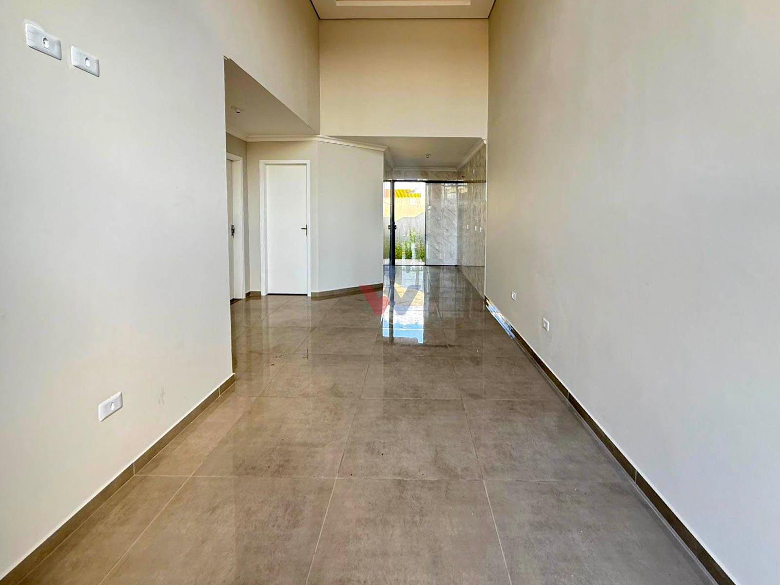 Casa com Suíte e 60m  de frente pra rua no Nações - Fazenda Ri...