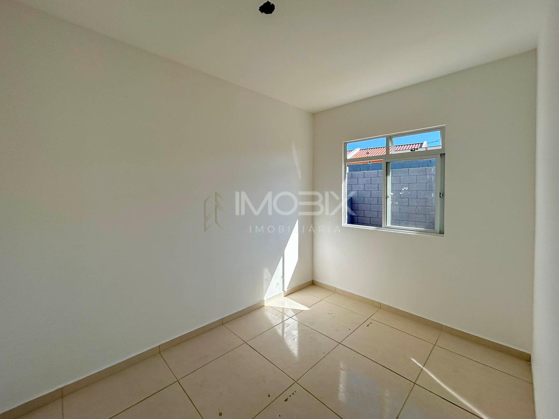 Casa à venda 2 quartos, Jardim Veneza, Fazenda Rio Grande - PR