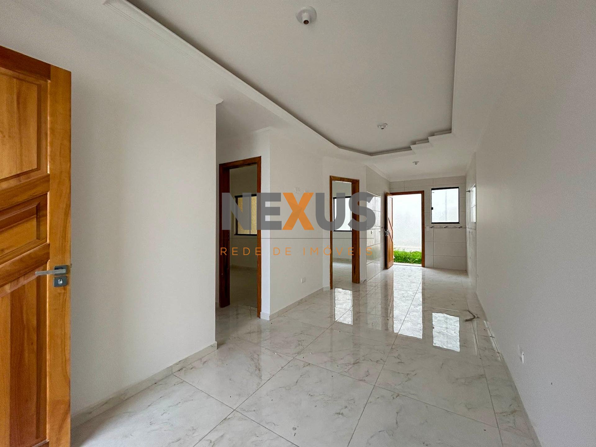 Casa 3 Quartos com Terreno Amplo no Bairro Santa Terezinha - FRG