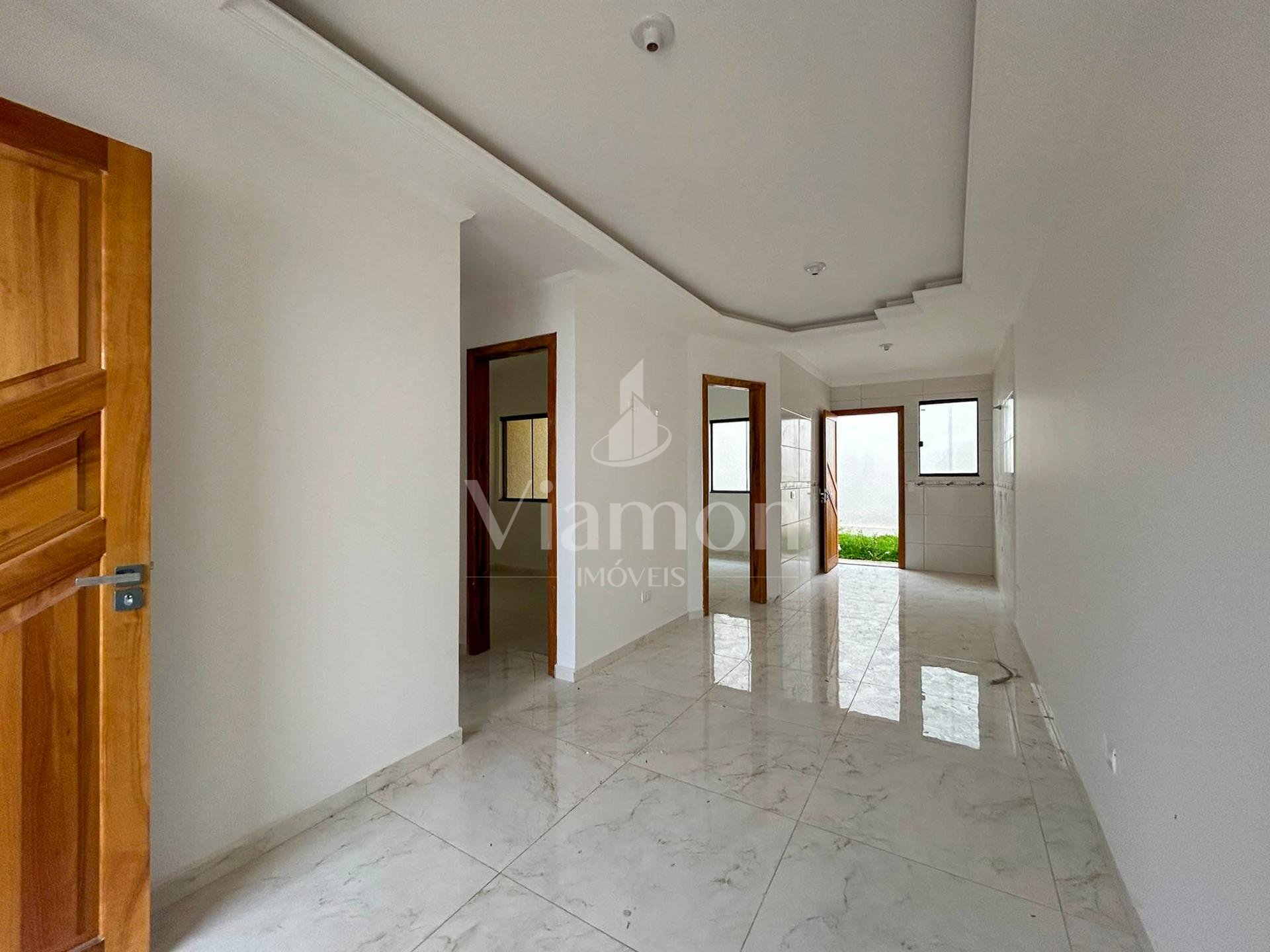 Casa 3 Quartos com Terreno Amplo no Bairro Santa Terezinha - FRG