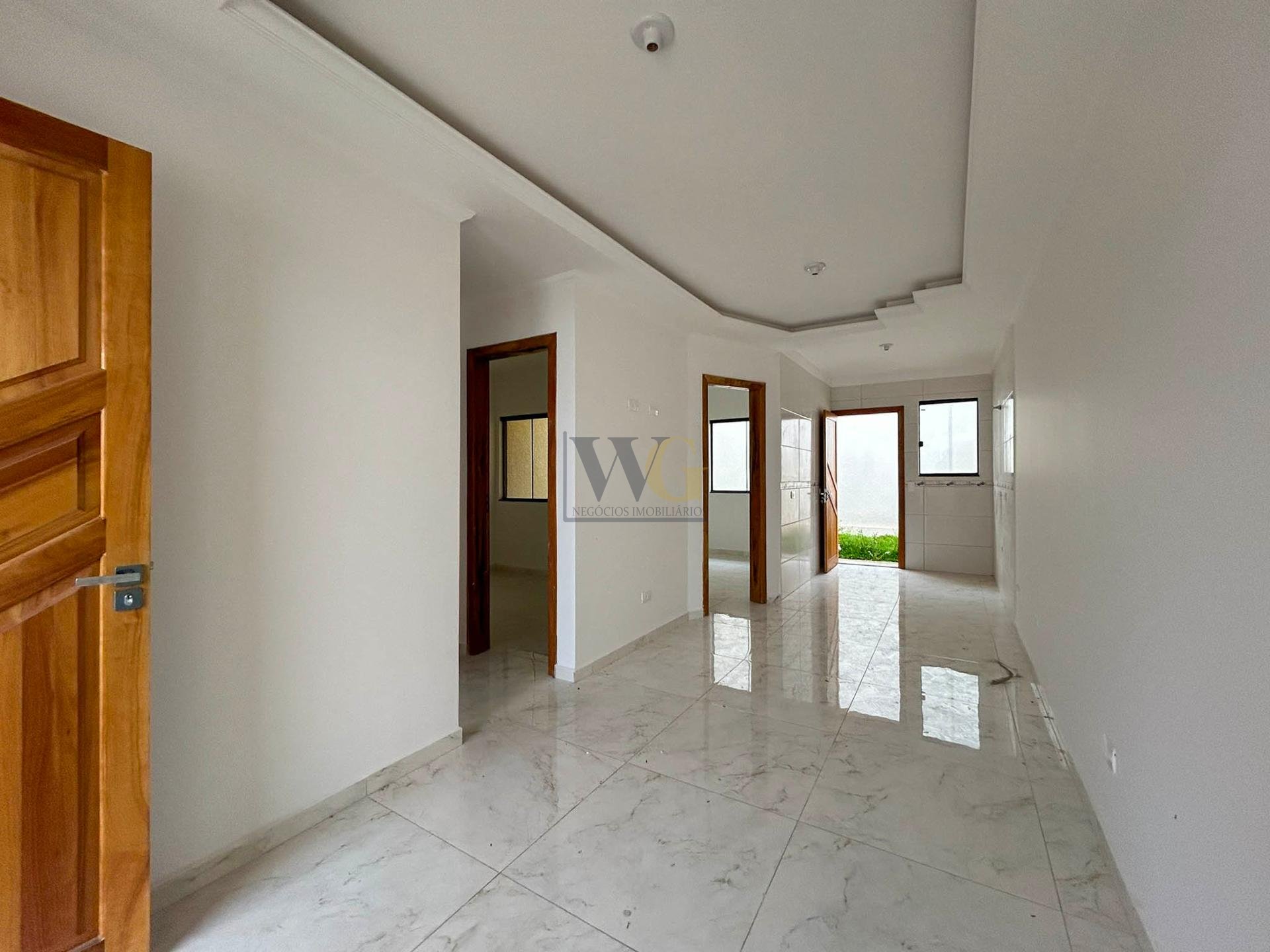 Casa 3 Quartos com Terreno Amplo no Bairro Santa Terezinha - FRG