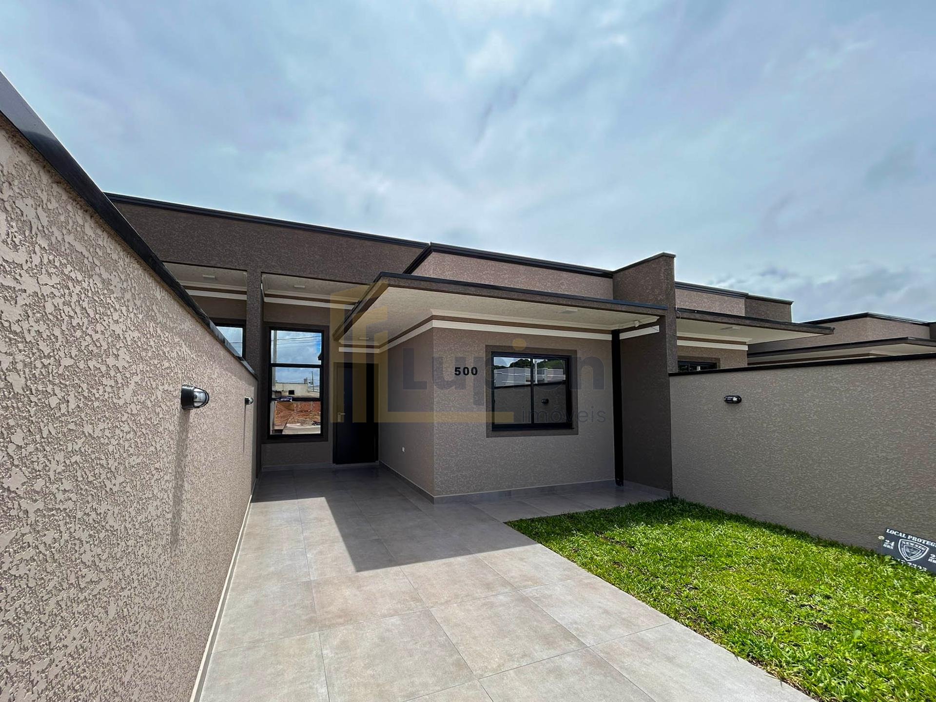 Casa 3 Quartos com Suíte e Fachada Moderna em Fazenda Rio Grande