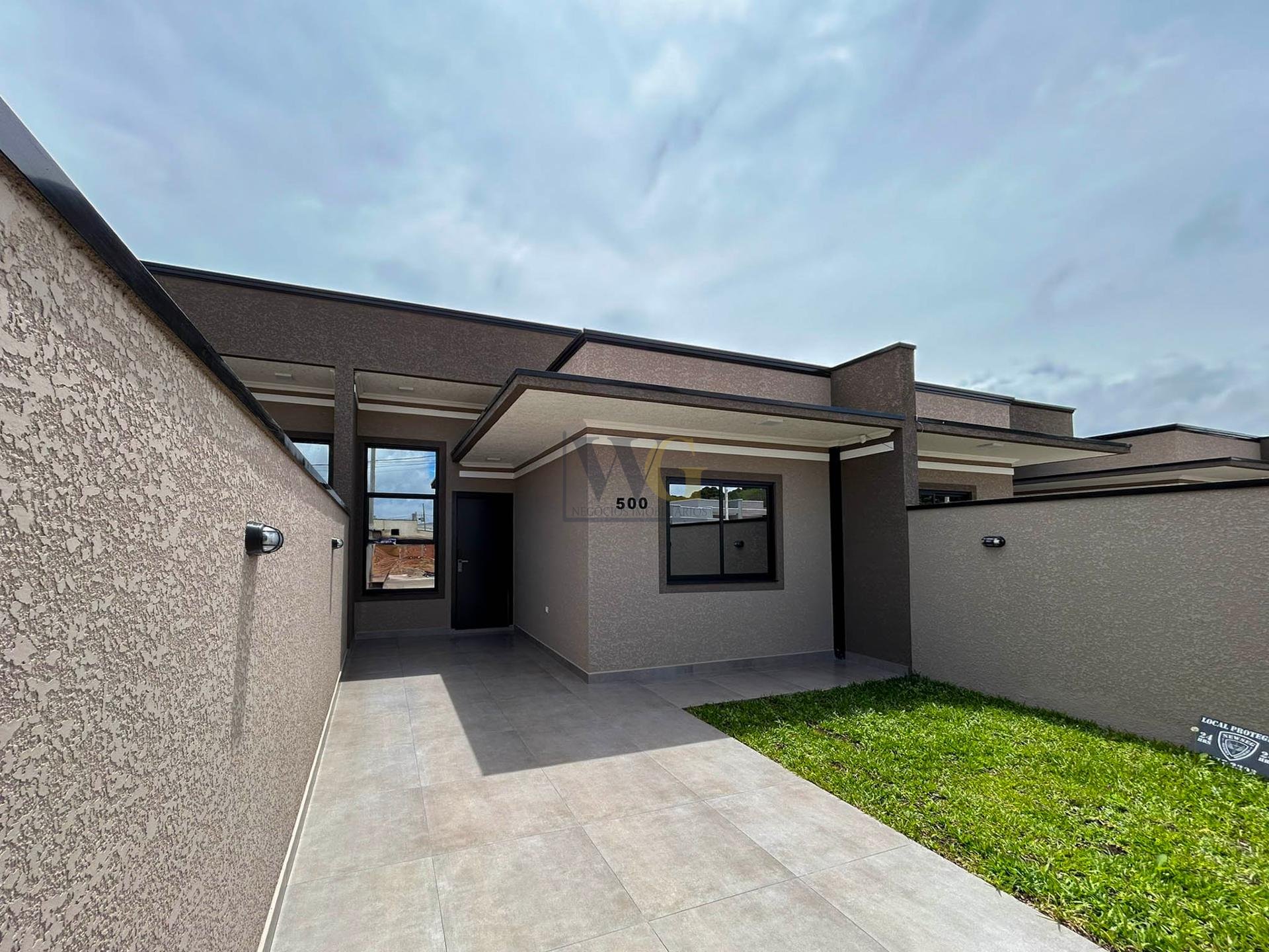 Casa 3 Quartos com Suíte e Fachada Moderna em Fazenda Rio Grande