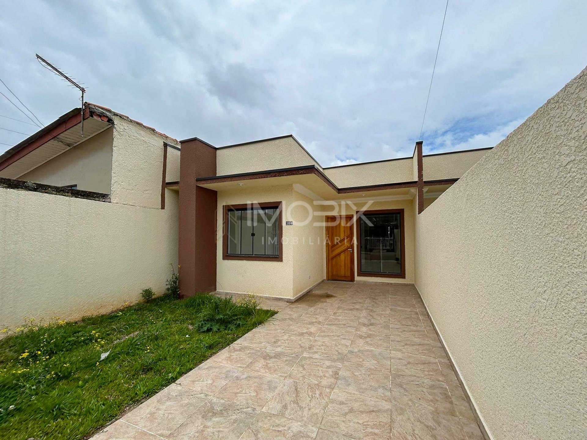 Casa 3 Quartos no Santa Terezinha com 162m  de Terreno - Fazen...