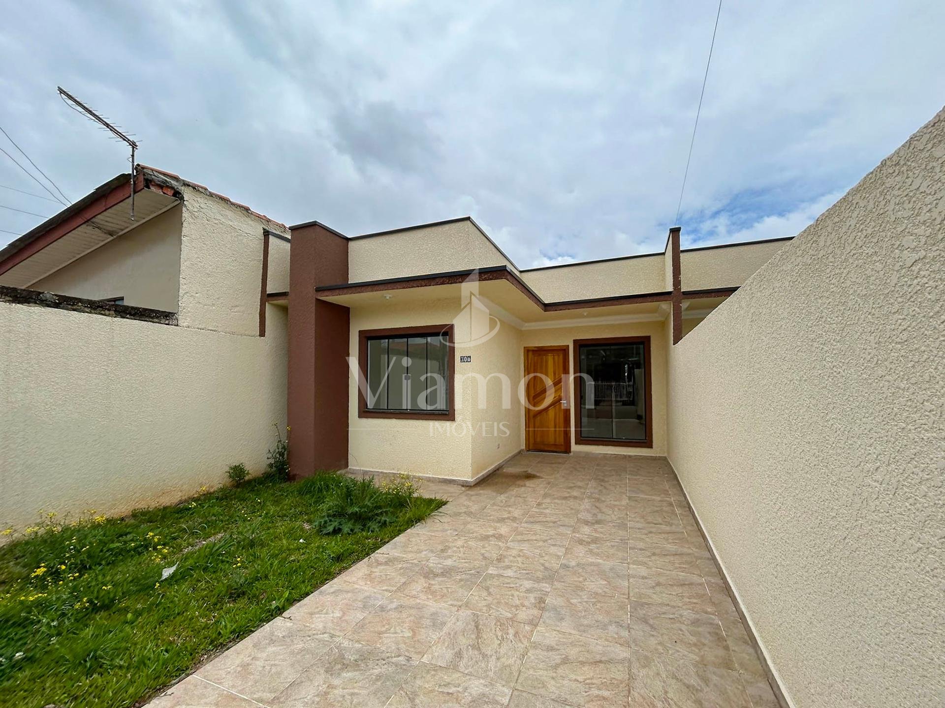 Casa 3 Quartos no Santa Terezinha com 162m  de Terreno - Fazen...