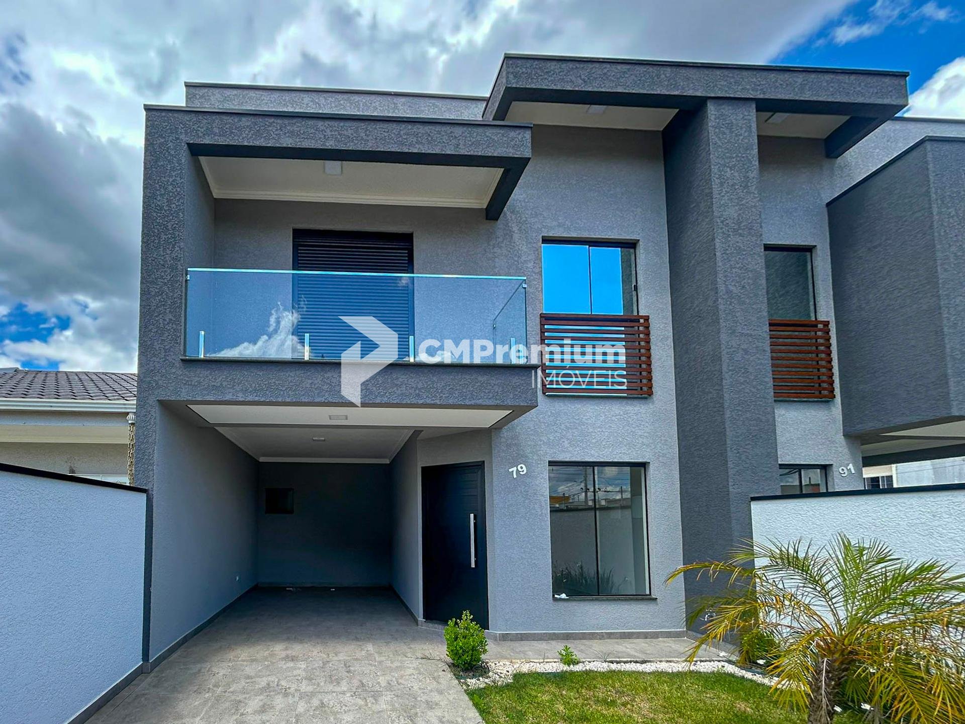 Sobrado 3 Quartos com Suíte e Terreno nos Fundos - Eucaliptos,...