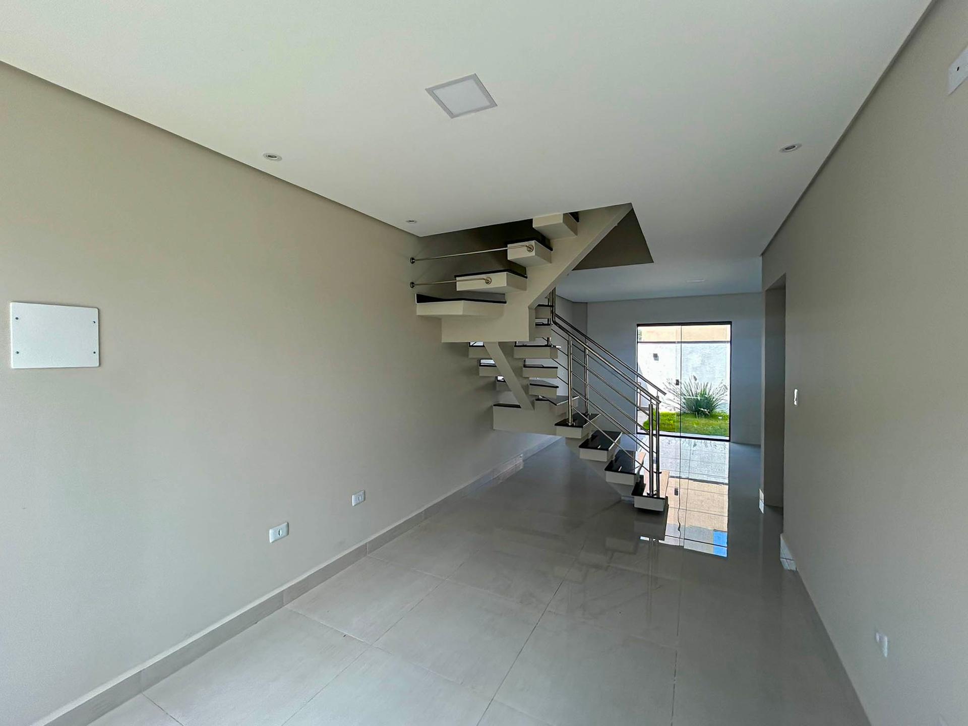 Sobrado de Esquina com Suíte e Churrasqueira - Eucaliptos, FRG