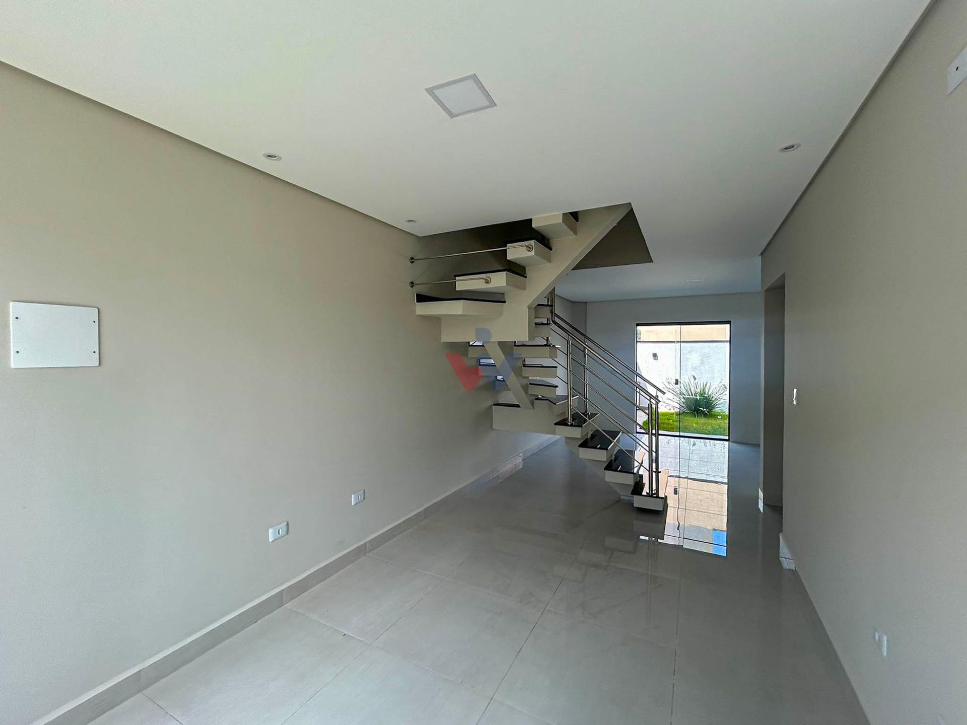 Sobrado de Esquina com Suíte e Churrasqueira - Eucaliptos, FRG