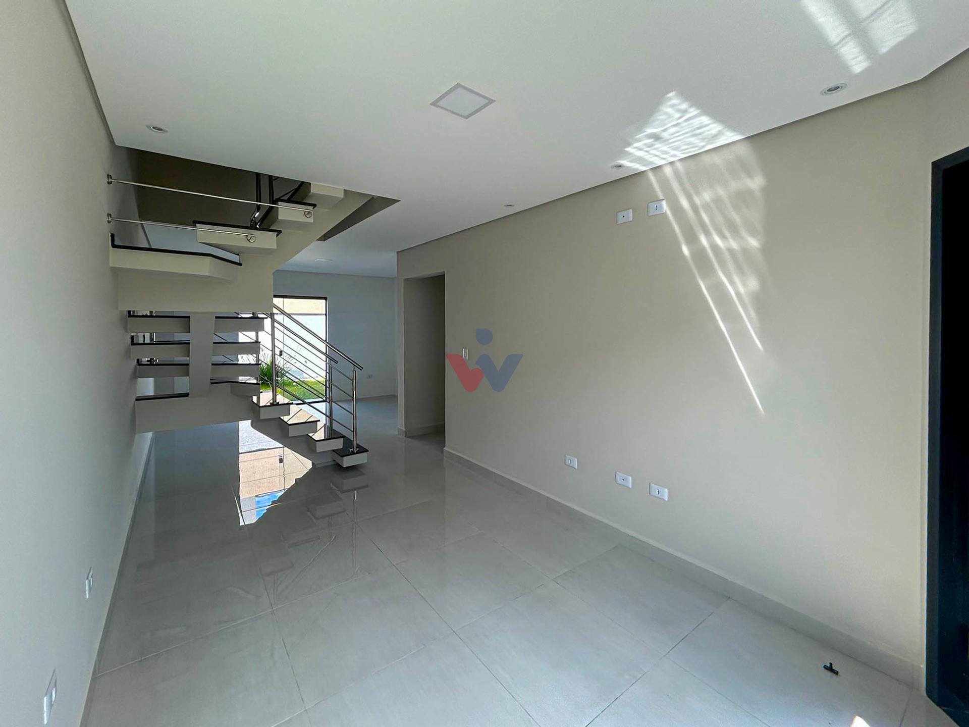 Sobrado de Esquina com Suíte e Churrasqueira - Eucaliptos, FRG