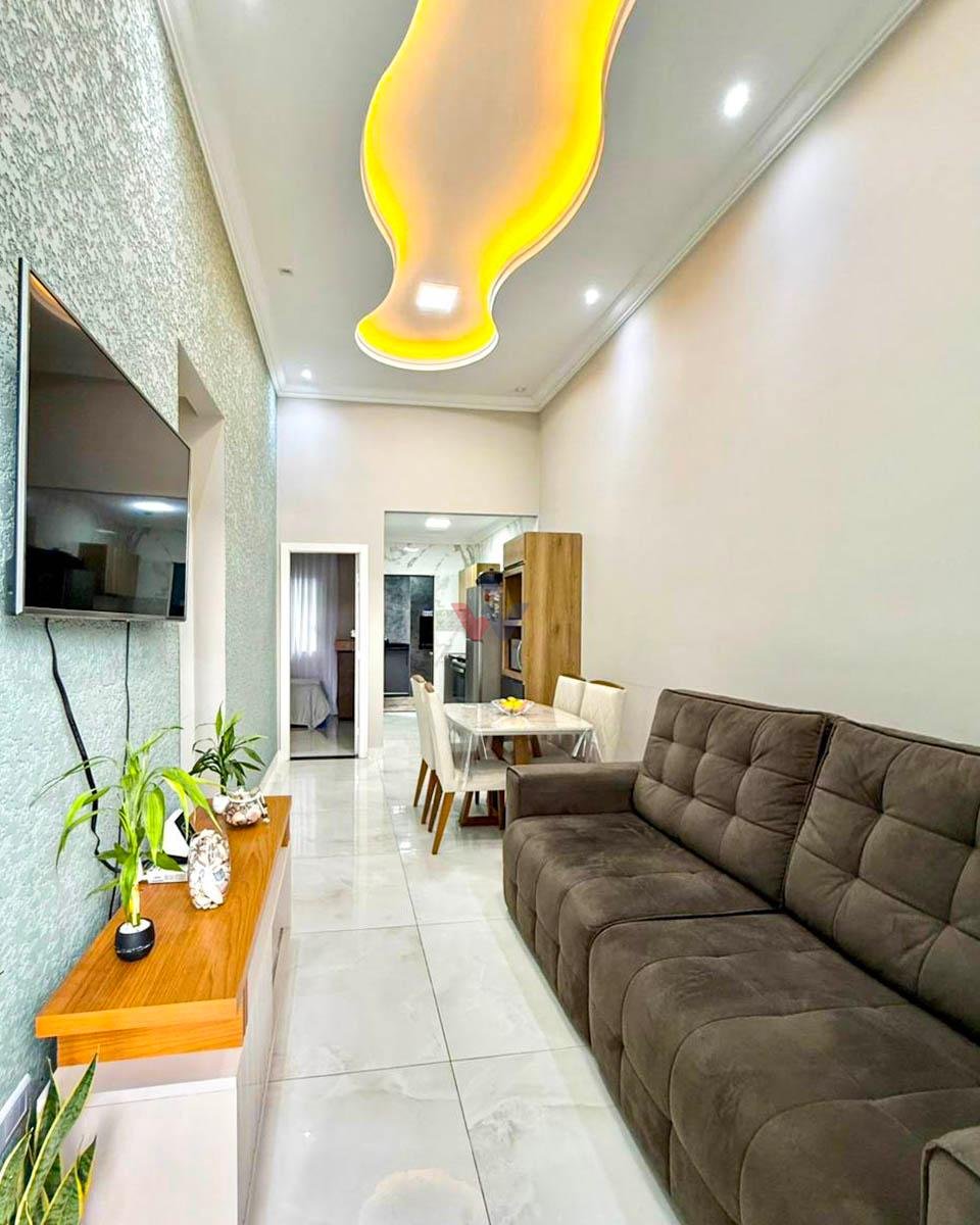 Casa 3 Quartos com Suíte e Gourmet no Gralha Azul - Fazenda ri...