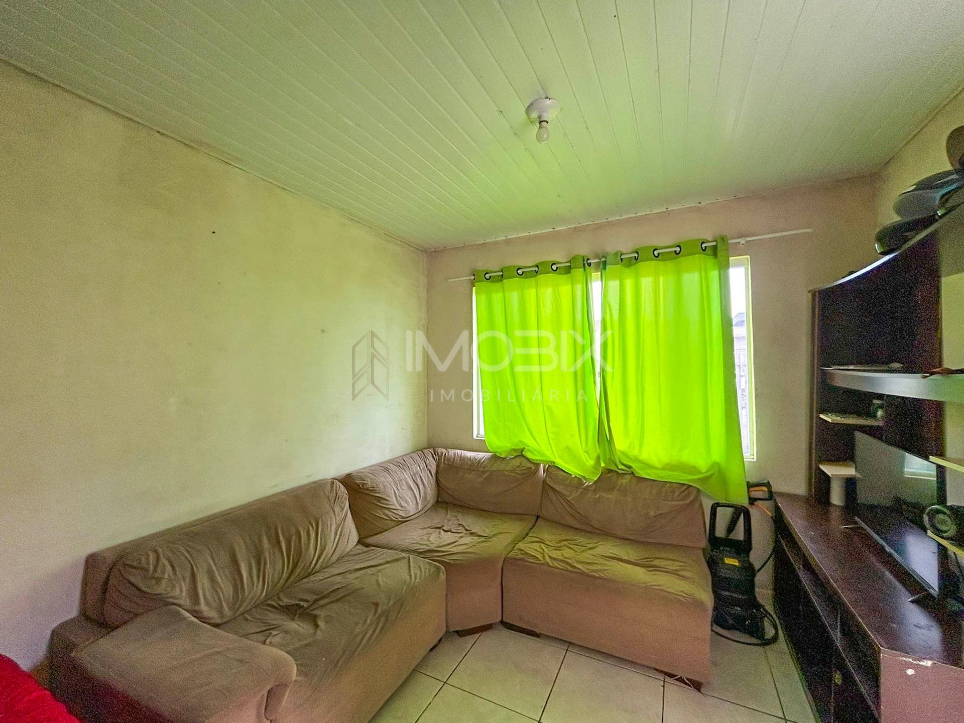 Casa 2 Quartos no Iguaçu com Terreno nos Fundos - Fazenda Rio ...