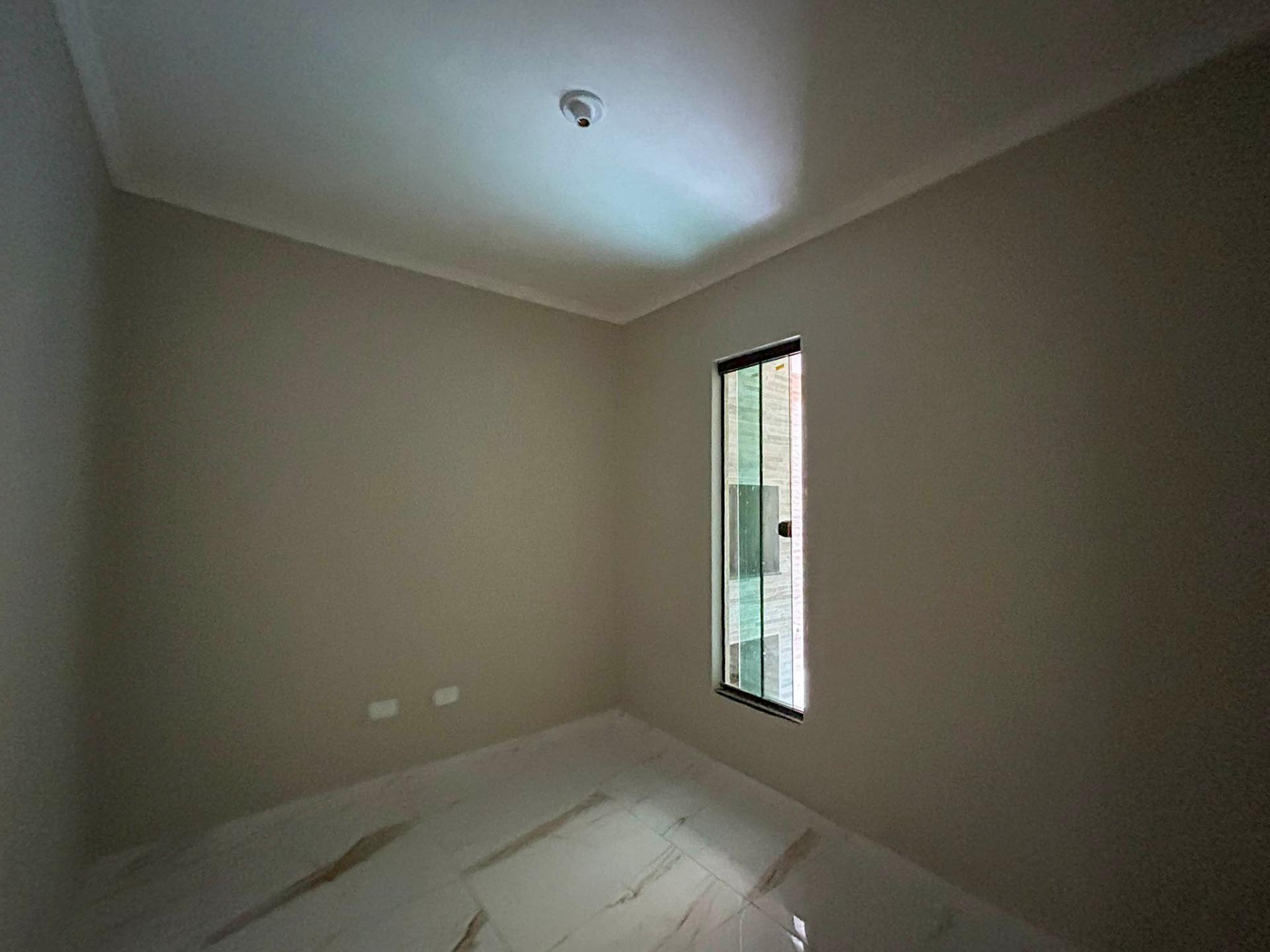 Casa 2 Quartos com Churrasqueira no Tatuquara - Curitiba