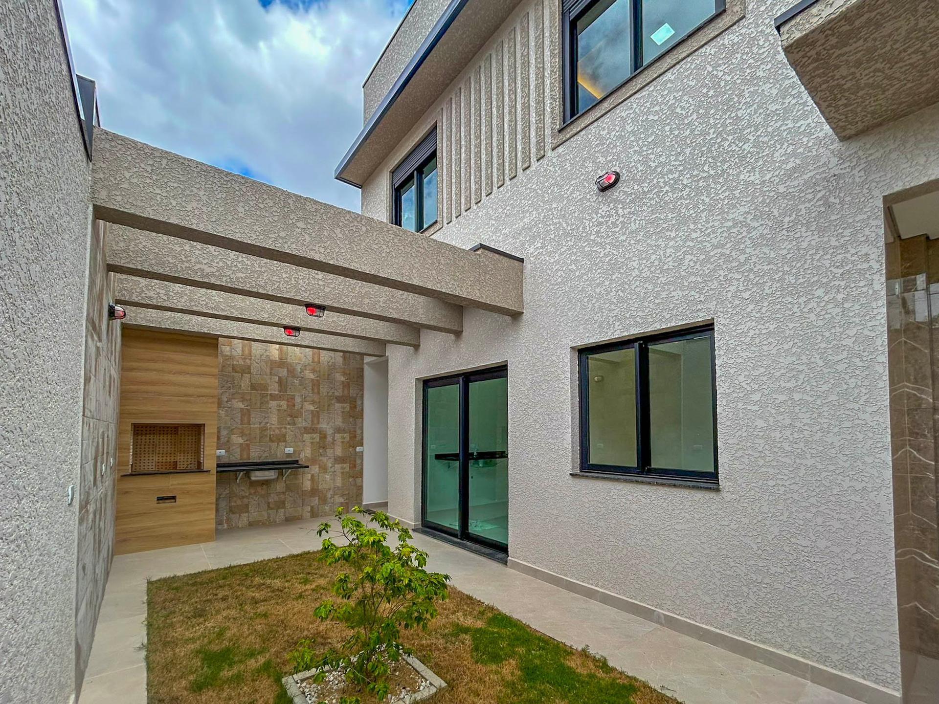 Sobrado Moderno com 4 Quartos, Suíte e Área Gourmet - Fazenda ...