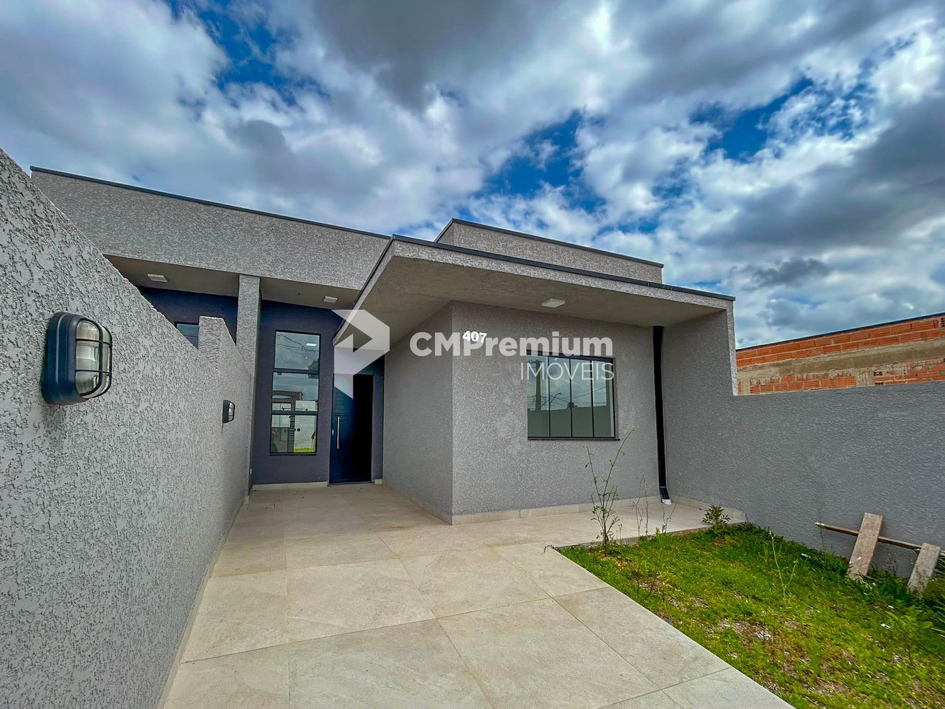 Casa 3 Quartos com Suíte e Churrasqueira no Santa Terezinha - ...