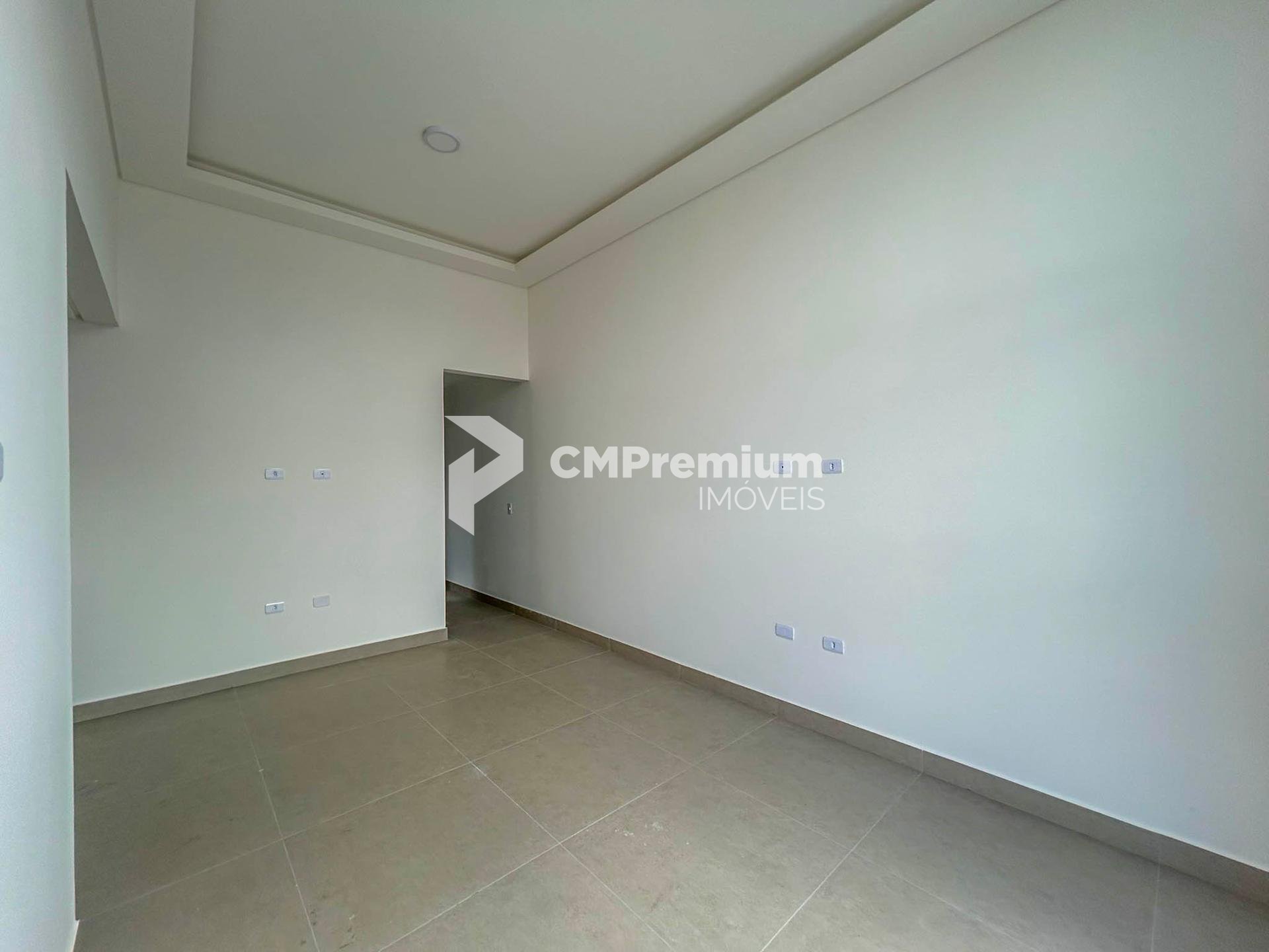 Casa 3 Quartos com Suíte e Terreno Amplo no Santa Terezinha - ...