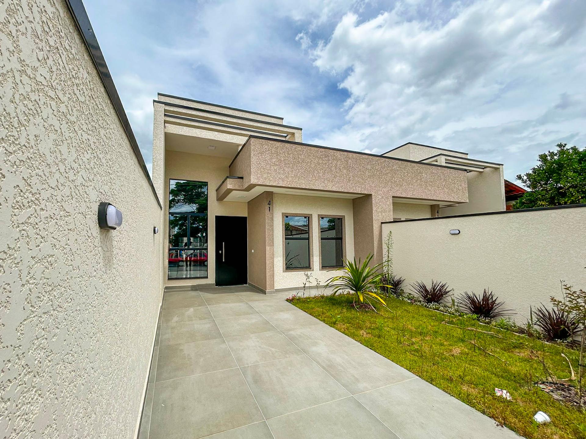 Casa 3 Quartos com Suíte, Área Gourmet e Amplo Terreno - Fazen...