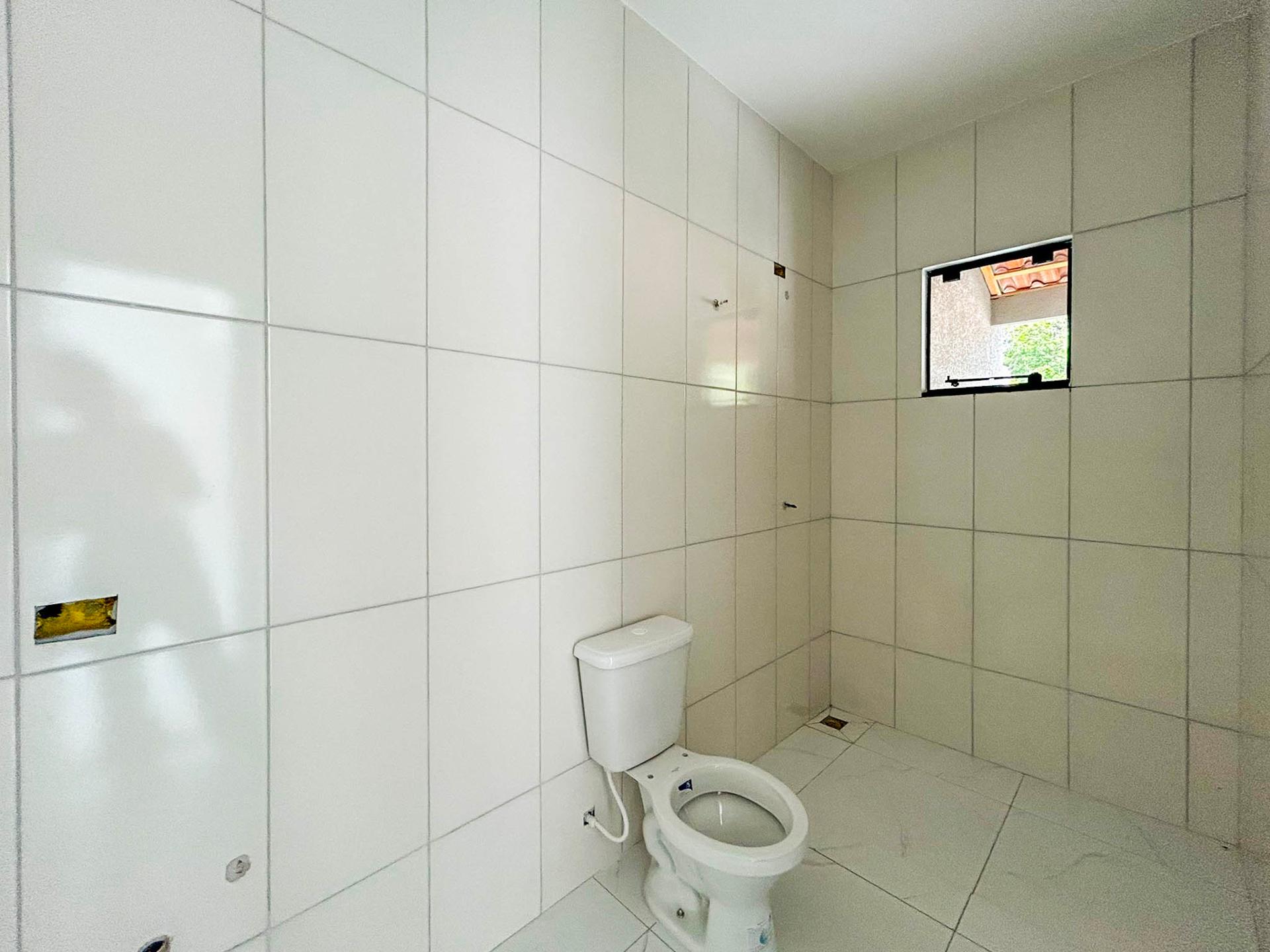 Casa 2 Quartos com Pé Direito Alto e Churrasqueira no Bairro N...