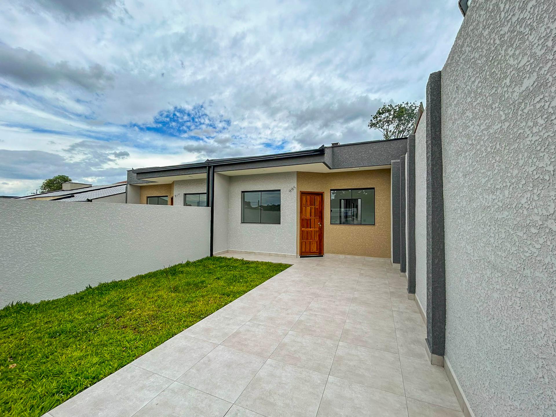 Casa 3 Quartos com Amplo Terreno no Bairro Nações - Fazenda Ri...